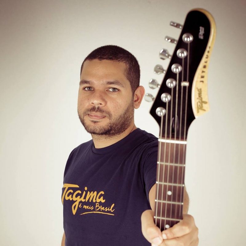 Sergio Casalunga, professor do curso de guitarra na EM&T School of Rock Sergio Casalunga, professor do curso de guitarra na EM&T School of Rock