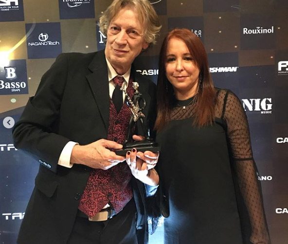 EM&T recebe o Prêmio Tagima de melhor escola de música EM&T recebe o Prêmio Tagima de melhor escola de música